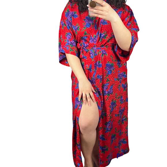 VINTAGE Floral Robe Fantasies By Morgan Taylor OFSM Red Purple Roses - Picture 1 of 5